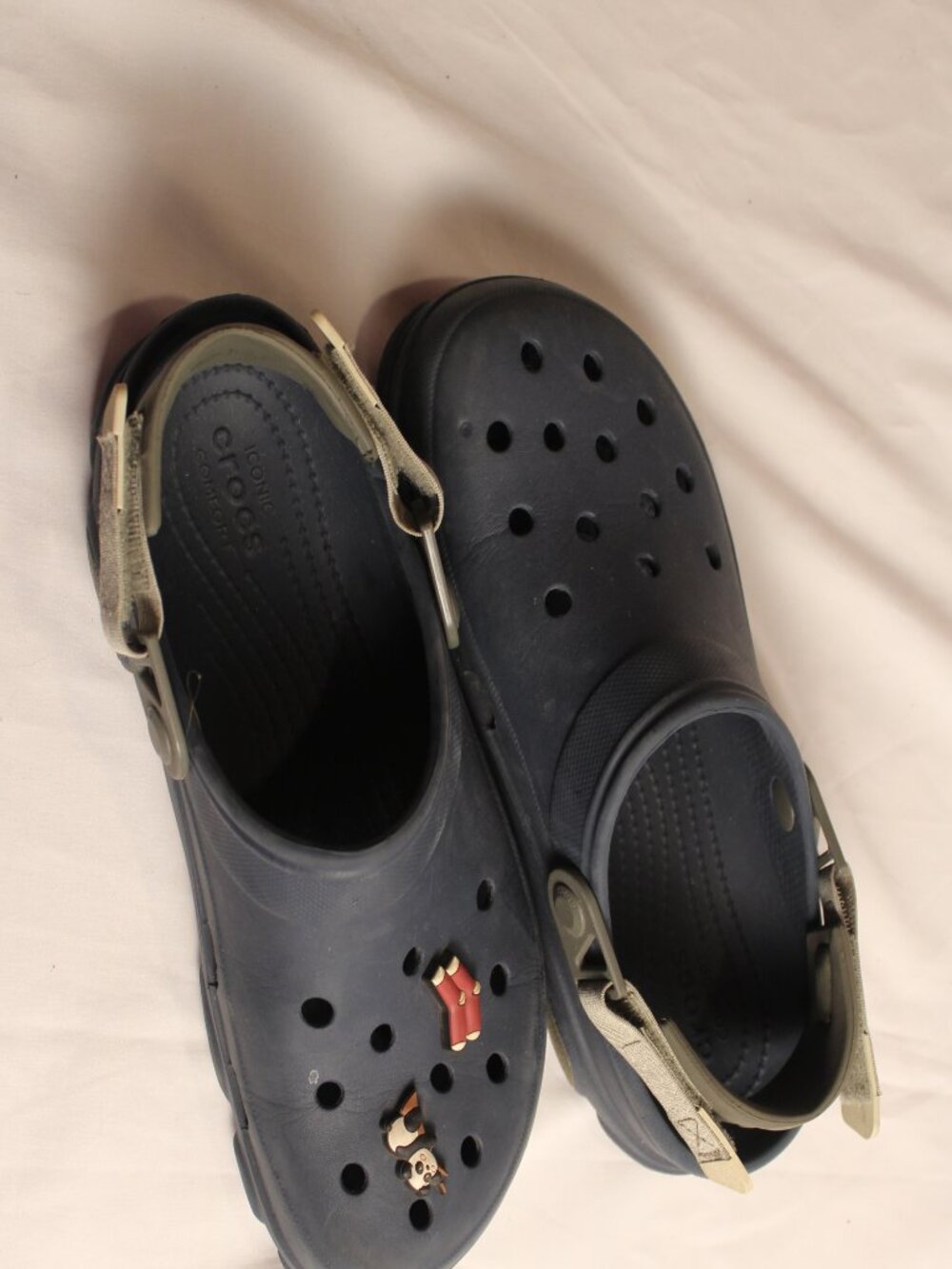 Crocs Mens Iconic Comfort in Navy with Tan Strap